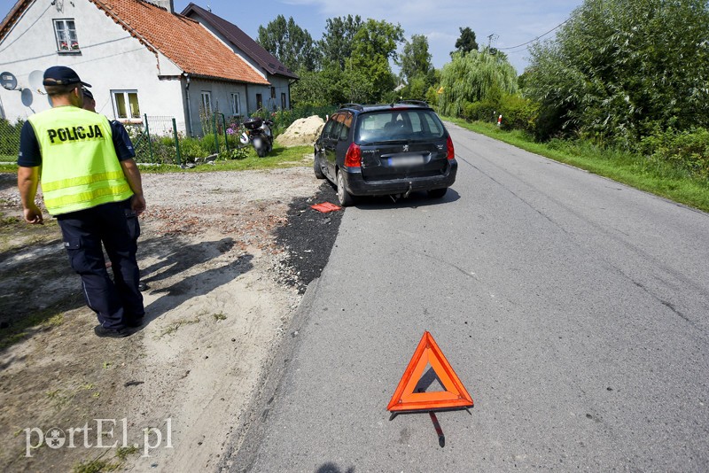 Zderzenie motocyklisty z peugeotem zdjęcie nr 181663