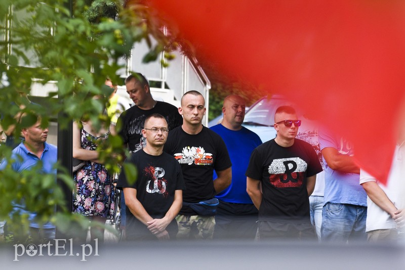 Gloria victis - chwała zwyciężonym zdjęcie nr 181686