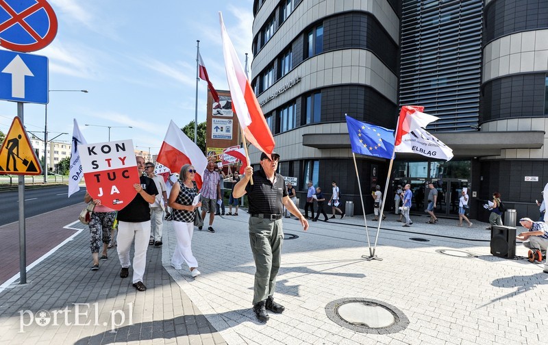 Nowy sąd, stary protest zdjęcie nr 181851