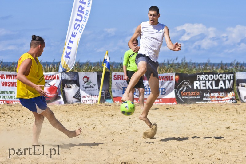 Piłkarskie emocje na plaży w Kadynach zdjęcie nr 181906