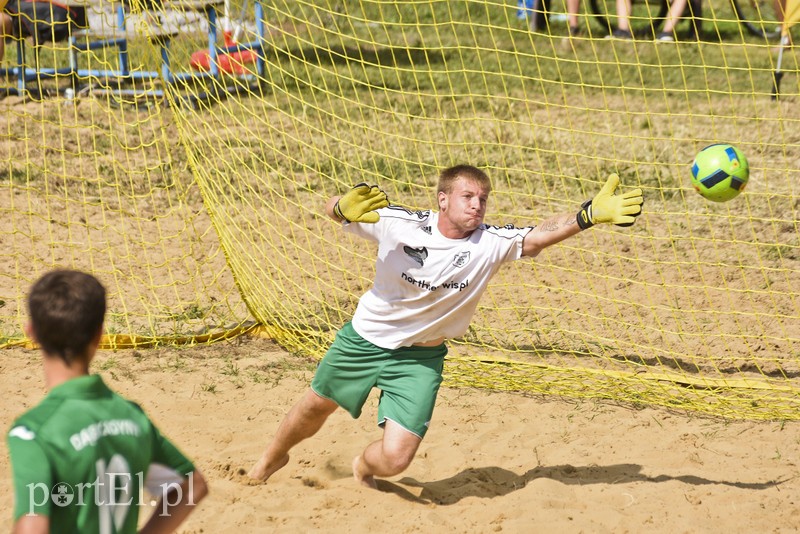 Piłkarskie emocje na plaży w Kadynach zdjęcie nr 181949