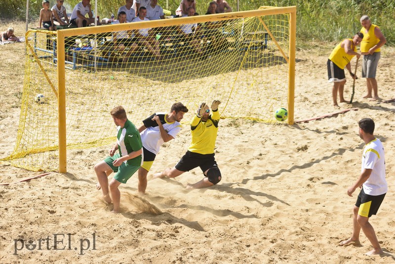 Piłkarskie emocje na plaży w Kadynach zdjęcie nr 181938