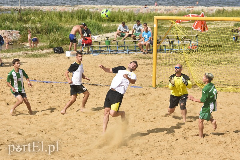 Piłkarskie emocje na plaży w Kadynach zdjęcie nr 181950