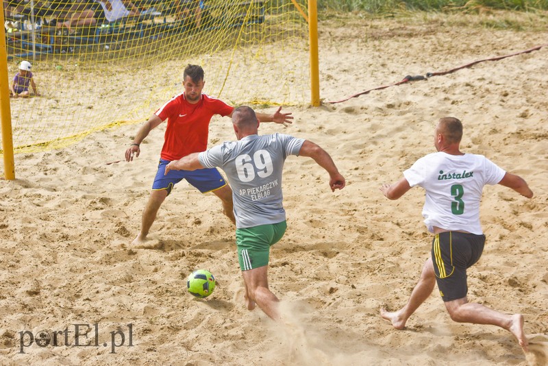 Piłkarskie emocje na plaży w Kadynach zdjęcie nr 181931