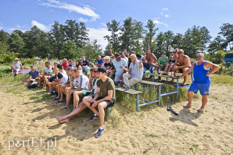 Piłkarskie emocje na plaży w Kadynach zdjęcie nr 181915