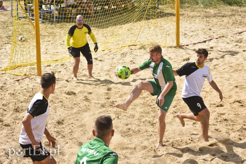 Piłkarskie emocje na plaży w Kadynach zdjęcie nr 181939