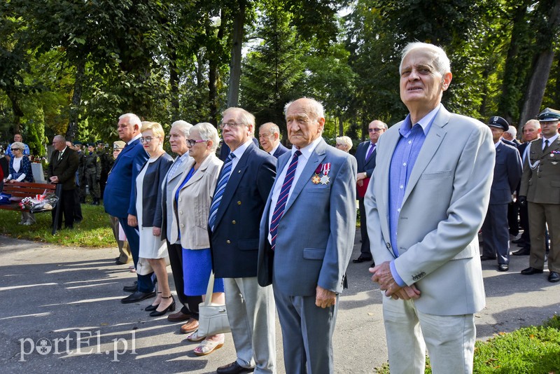 Pamiętamy o bohaterach zdjęcie nr 183391