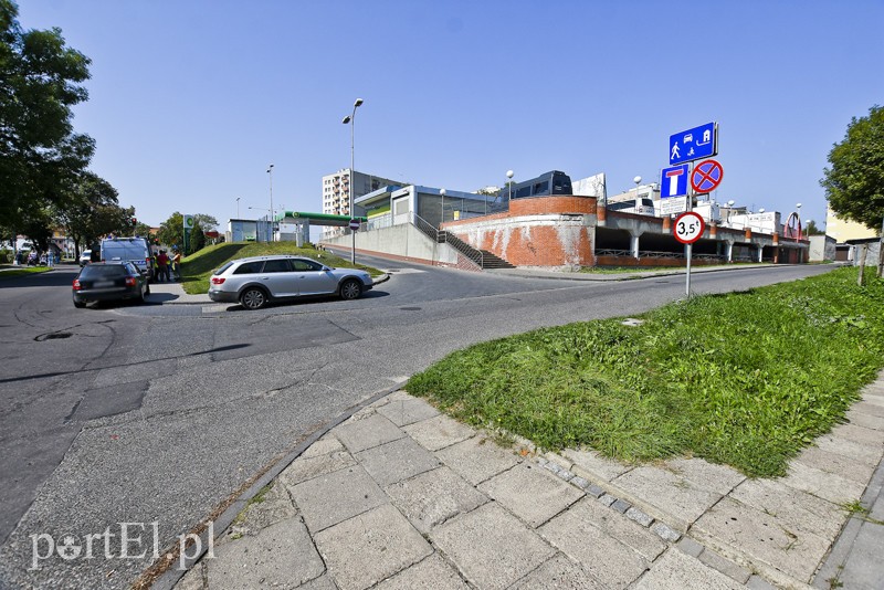 Rowerzysta wjechał wprost pod audi zdjęcie nr 183914