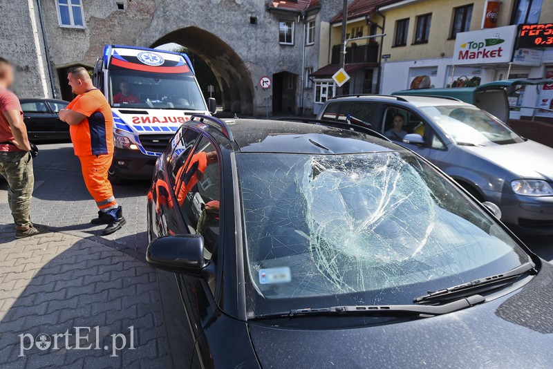 Rowerzysta wjechał wprost pod audi zdjęcie nr 183909