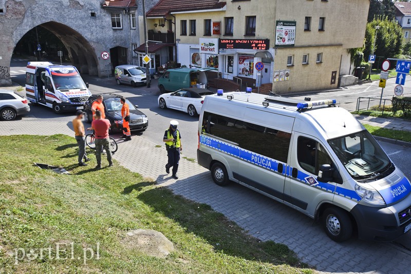 Rowerzysta wjechał wprost pod audi zdjęcie nr 183910