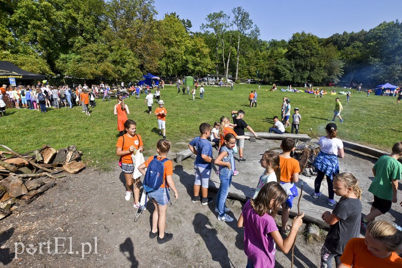 Wakacje pożegnali festynem zdjęcie nr 183940