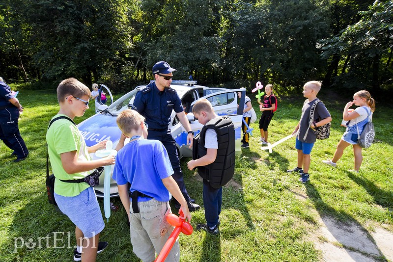 Wakacje pożegnali festynem zdjęcie nr 183921