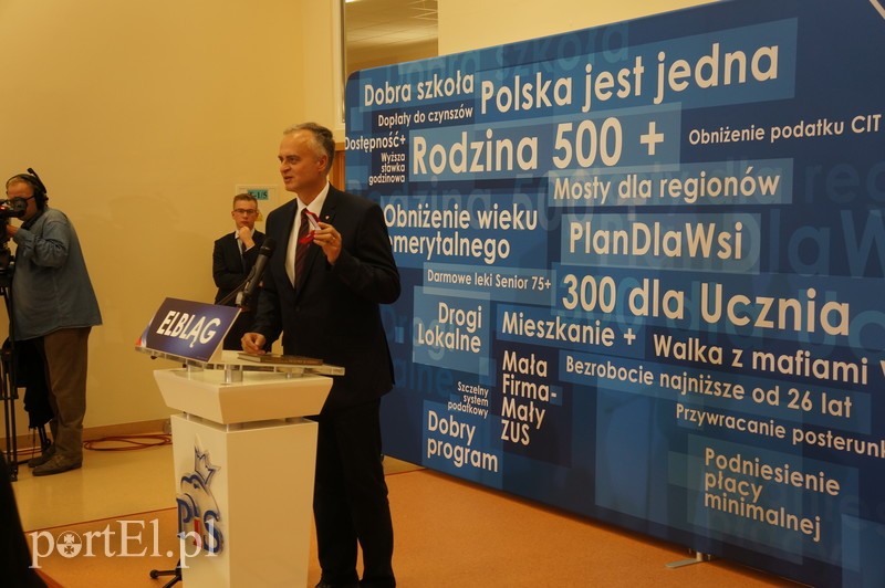Demokracja według Jarosława Kaczyńskiego zdjęcie nr 186900