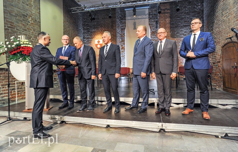 Mniej polityki, więcej współpracy zdjęcie nr 187051