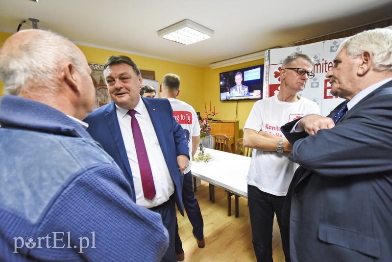 Kandydaci czekają na wyniki. To będzie emocjonująca noc zdjęcie nr 187436