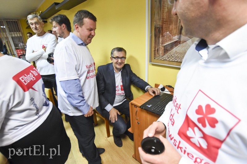 Kandydaci czekają na wyniki. To będzie emocjonująca noc zdjęcie nr 187439