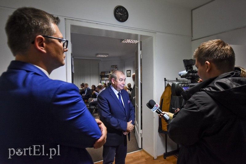 Kandydaci czekają na wyniki. To będzie emocjonująca noc zdjęcie nr 187431