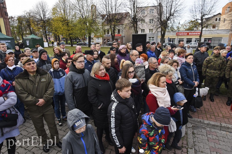 Ochotnicy stali się żołnierzami zdjęcie nr 187714