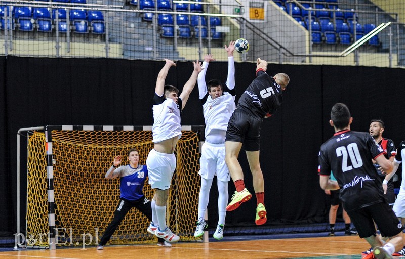Szósta porażka Meblarzy w lidze zdjęcie nr 190212