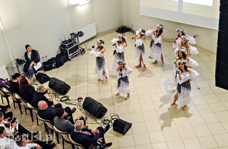 Oni chcą i lubią pomagać zdjęcie nr 190246