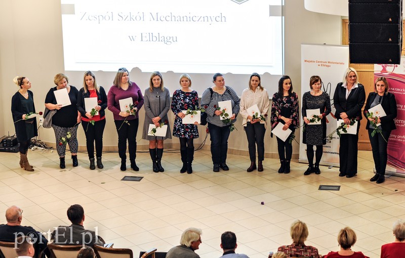 Oni chcą i lubią pomagać zdjęcie nr 190244