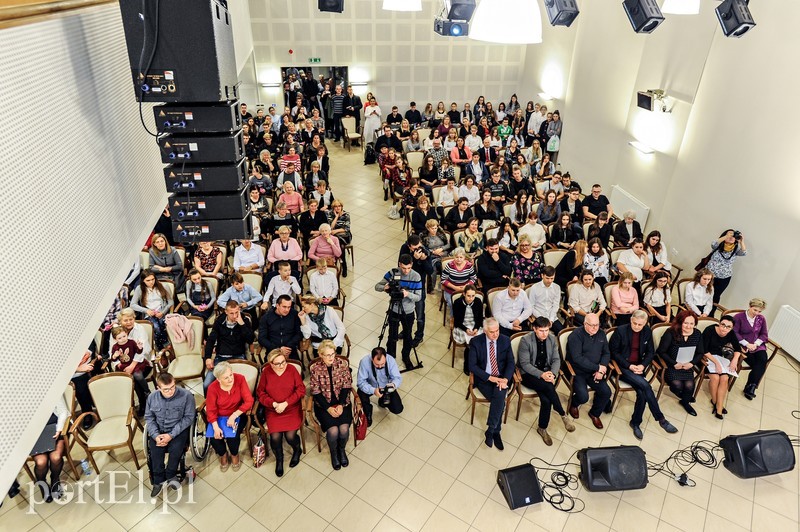 Oni chcą i lubią pomagać zdjęcie nr 190232