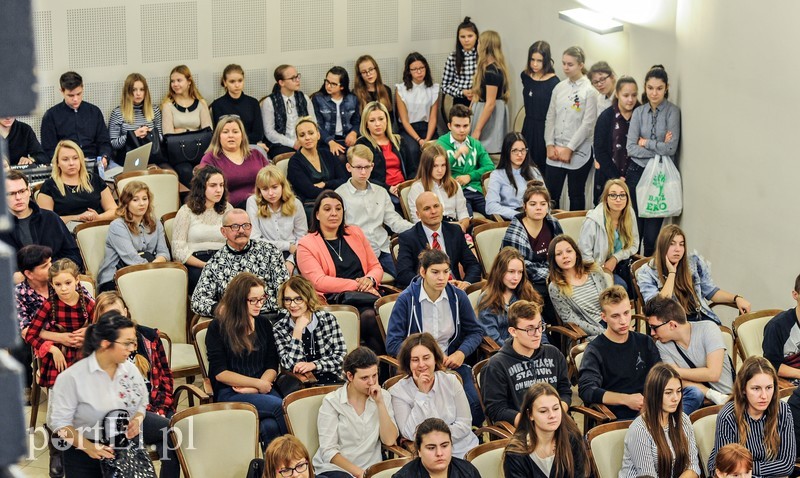 Oni chcą i lubią pomagać zdjęcie nr 190235