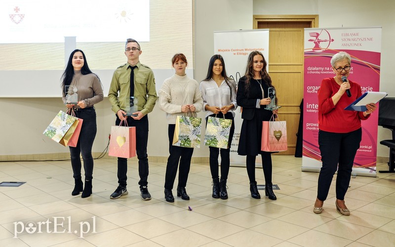 Oni chcą i lubią pomagać zdjęcie nr 190247