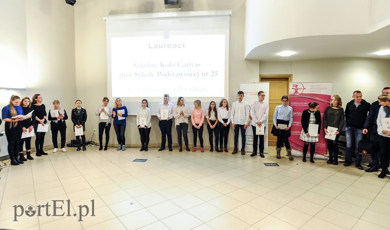 Oni chcą i lubią pomagać zdjęcie nr 190249