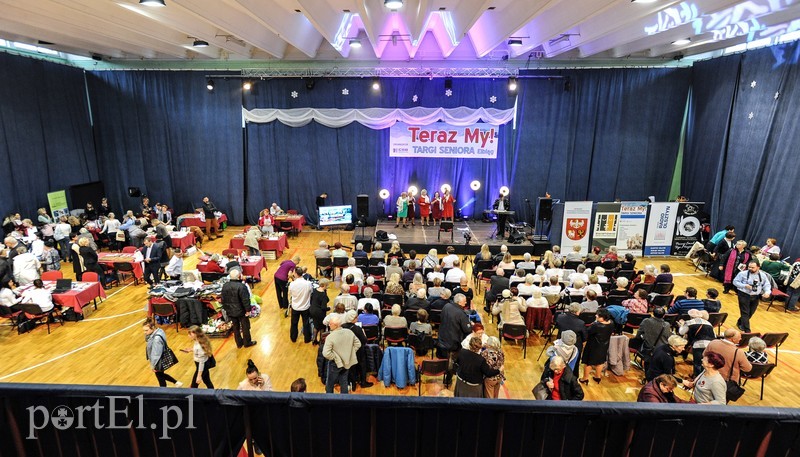 Seniorzy przygotowują się do świąt zdjęcie nr 190511