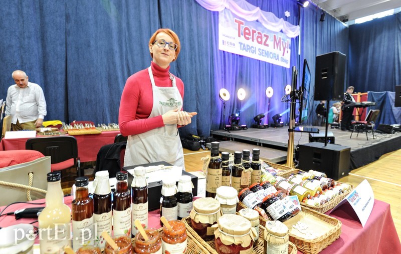 Seniorzy przygotowują się do świąt zdjęcie nr 190494