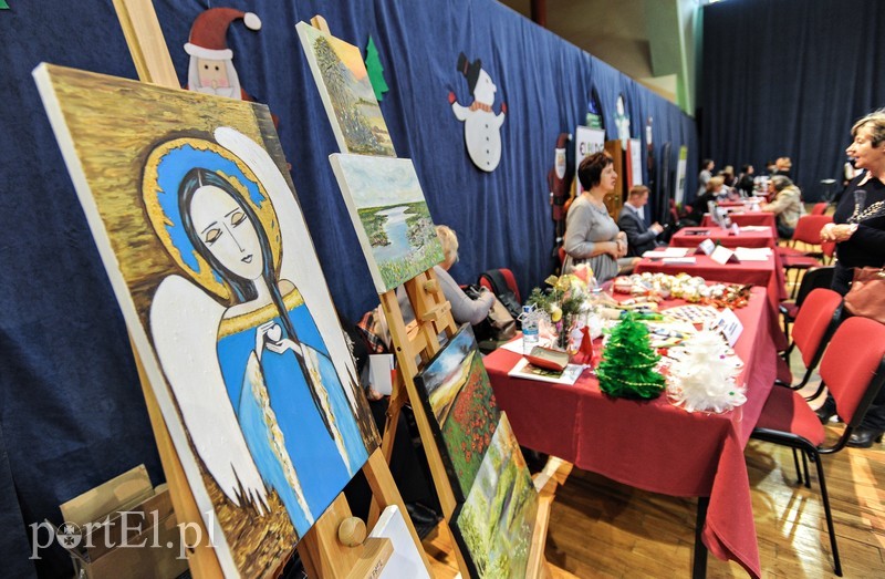 Seniorzy przygotowują się do świąt zdjęcie nr 190500