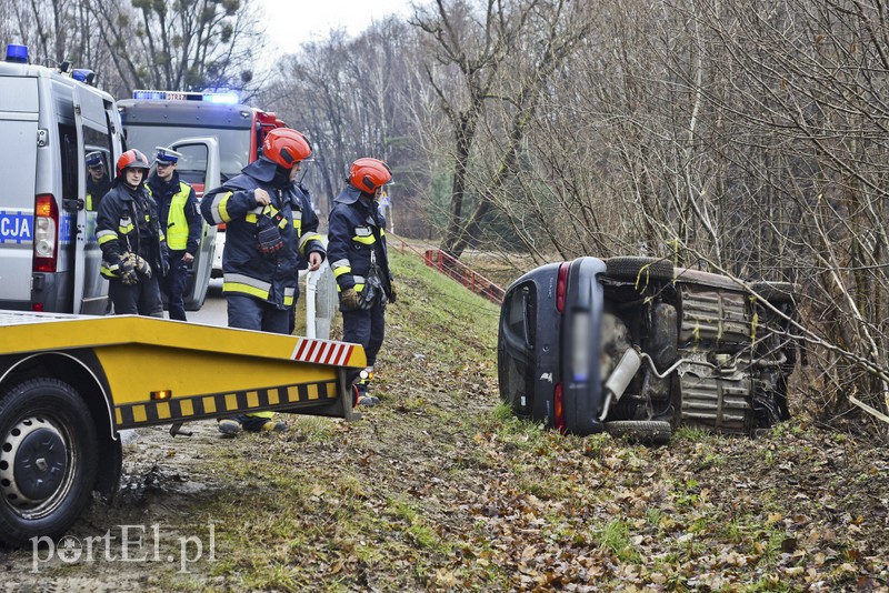 Fiat na boku, kierowca zasłabł zdjęcie nr 190517