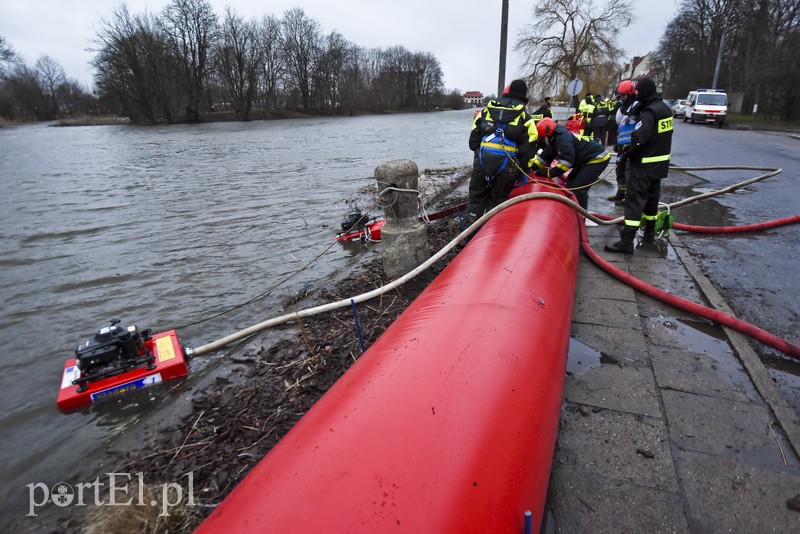 Wody przybywa, uwaga na wiatr zdjęcie nr 192074