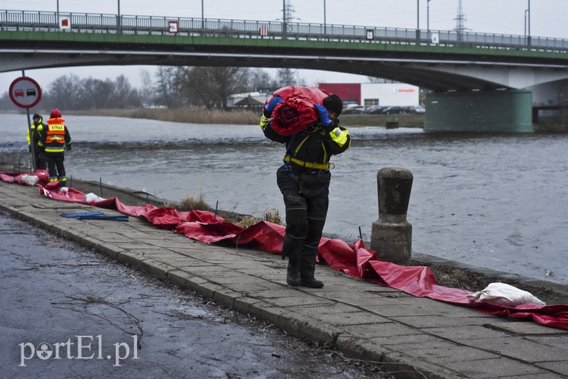 Wody przybywa, uwaga na wiatr zdjęcie nr 192064