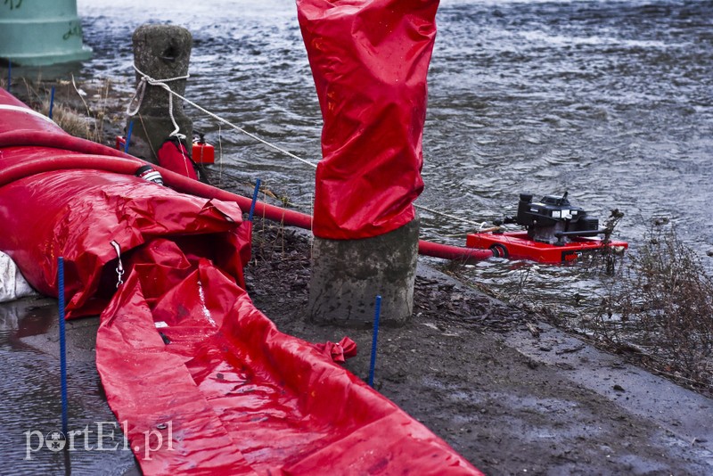 Wody przybywa, uwaga na wiatr zdjęcie nr 192069