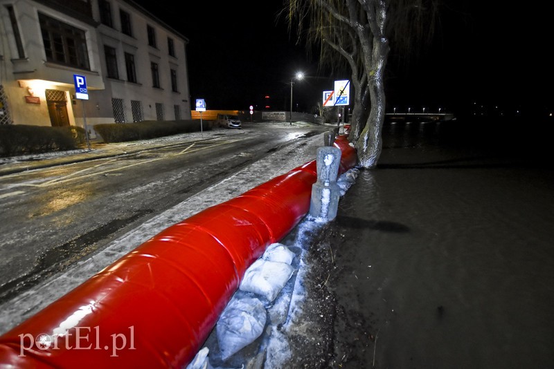 Wody przybywa, uwaga na wiatr zdjęcie nr 192094
