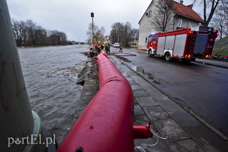 Wody przybywa, uwaga na wiatr zdjęcie nr 192072