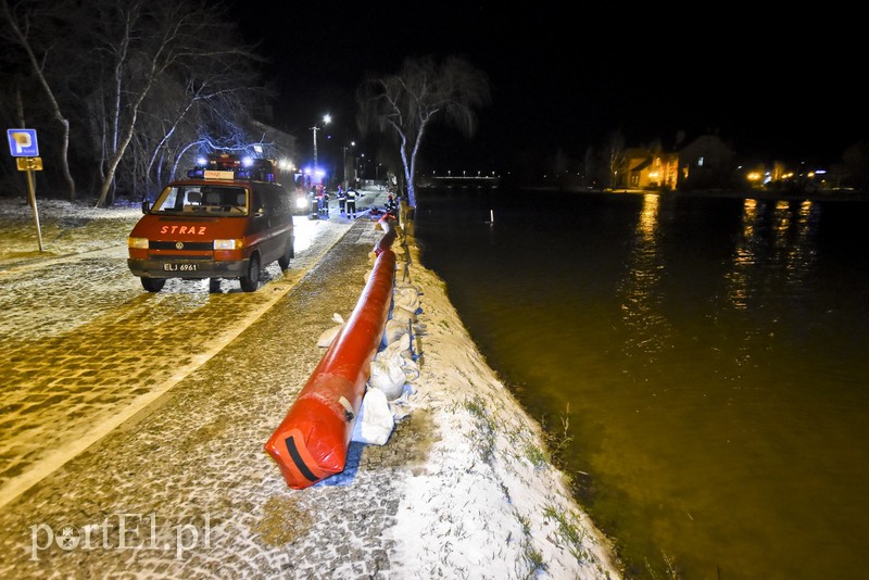 Wody przybywa, uwaga na wiatr zdjęcie nr 192097