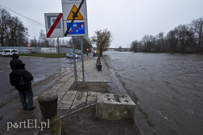 Wody przybywa, uwaga na wiatr zdjęcie nr 192061