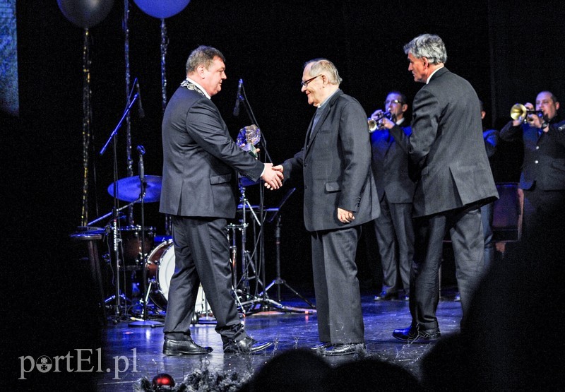 Wręczono nagrody prezydenta zdjęcie nr 192354