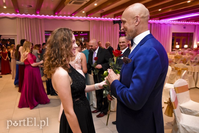 IV LO: Studniówka ze sportowym akcentem zdjęcie nr 192556