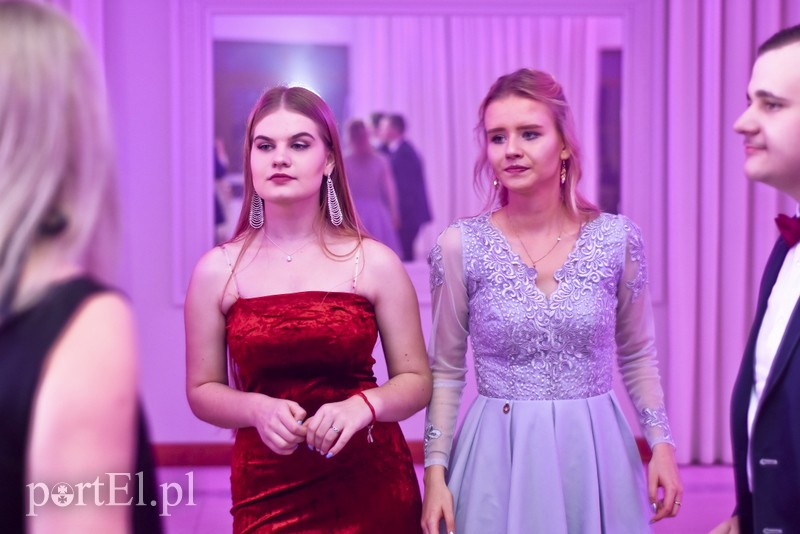 IV LO: Studniówka ze sportowym akcentem zdjęcie nr 192631