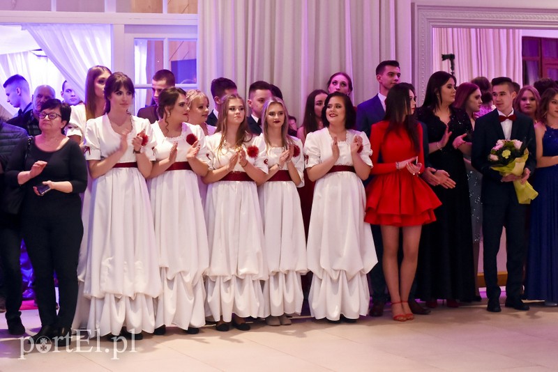 IV LO: Studniówka ze sportowym akcentem zdjęcie nr 192550