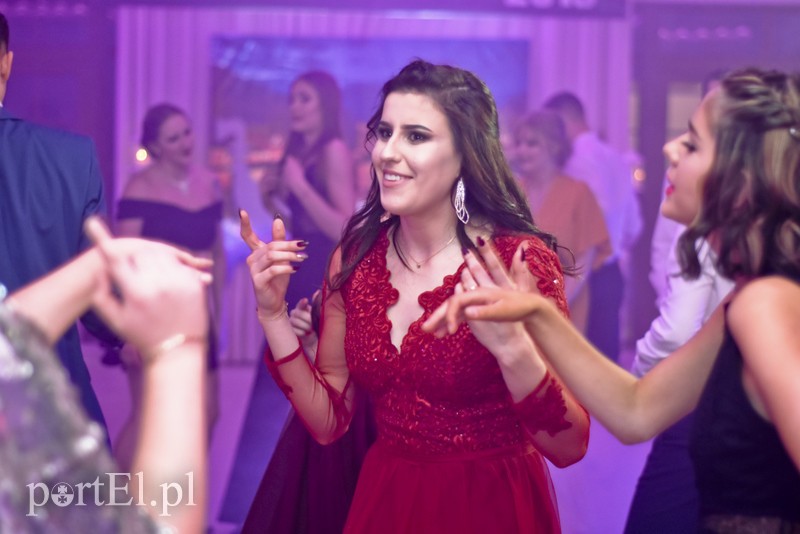 IV LO: Studniówka ze sportowym akcentem zdjęcie nr 192638