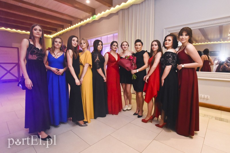 IV LO: Studniówka ze sportowym akcentem zdjęcie nr 192587