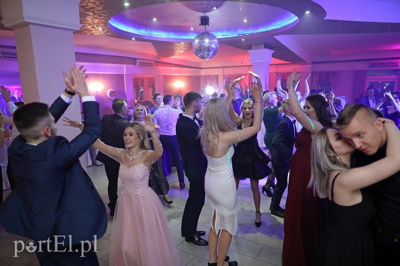 ZSEiO: Tego balu się nie zapomina zdjęcie nr 192814