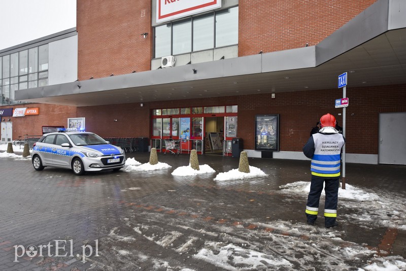 Elbląg Alarm bombowy w Kauflandzie
