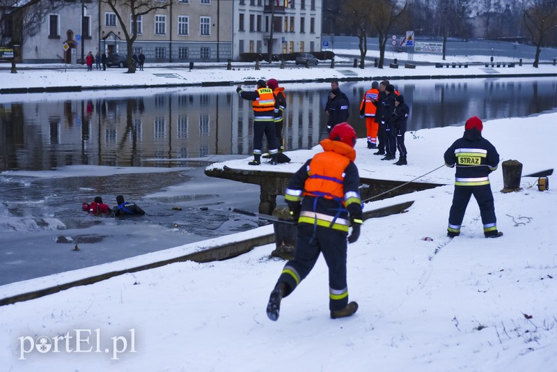 Tragiczny wypadek, mężczyzna wpadł do rzeki (aktualizacja) zdjęcie nr 193844