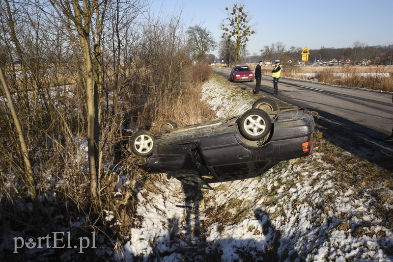 Dachowanie na drodze nr 503 zdjęcie nr 193864